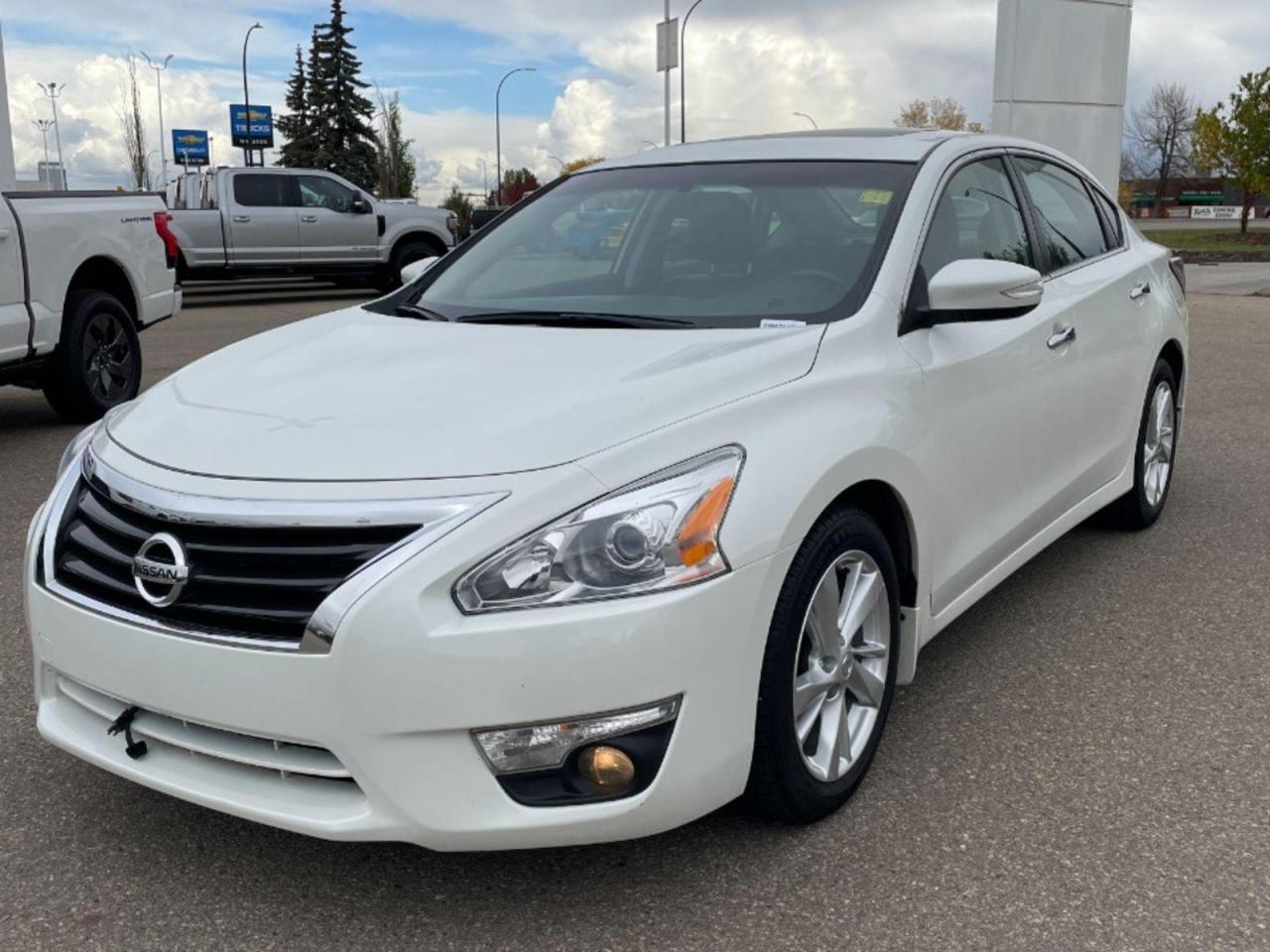 Used 2014 Nissan Altima  for sale in Red Deer, AB