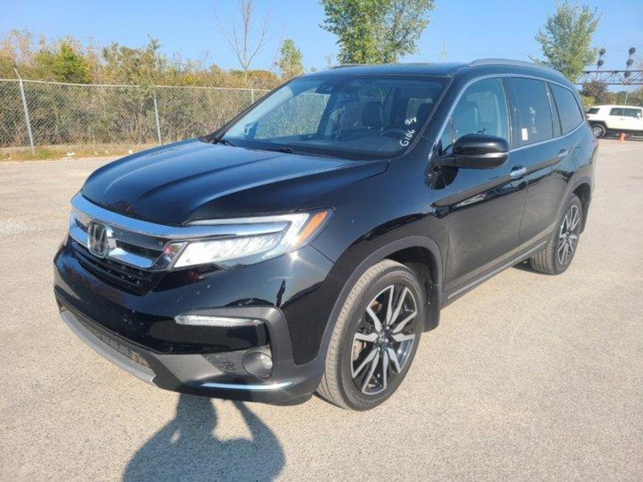Used 2019 Honda Pilot Touring 7-Passenger 4WD - Leather, Sunroof, Navigation, Rear DVD, Heated Seats & Much More! for sale in Guelph, ON