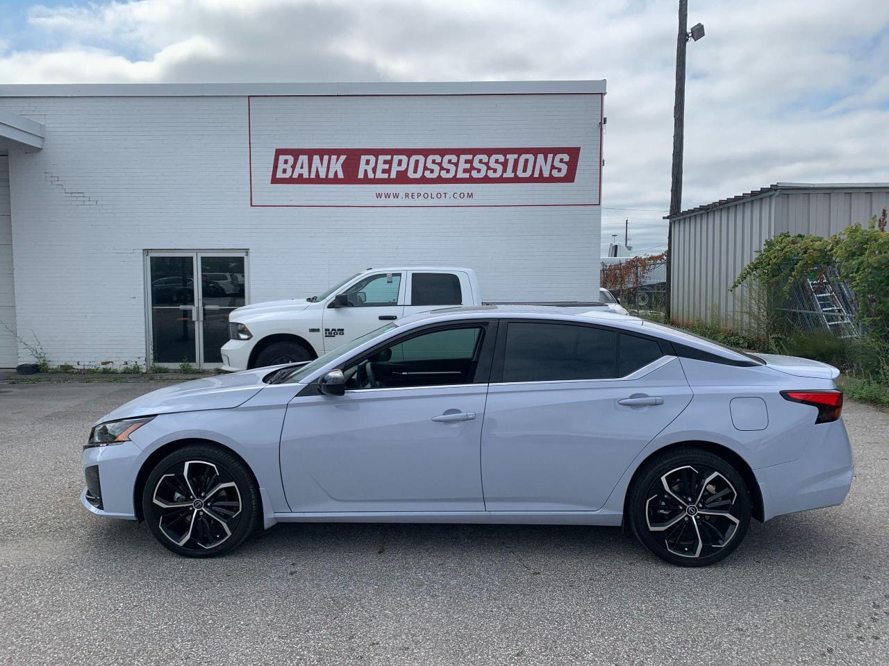 2023 Nissan Altima SR