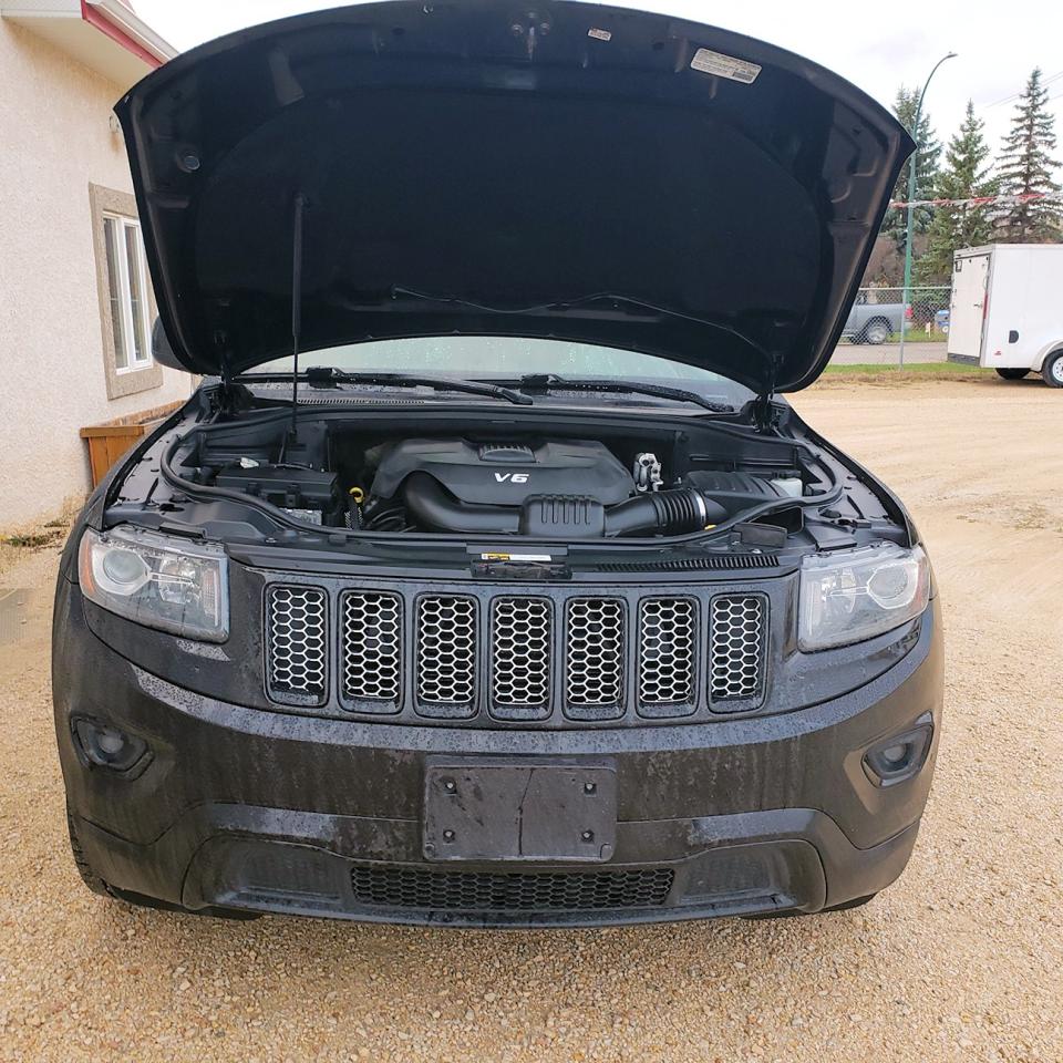 2014 Jeep Grand Cherokee 4WD Accident Free Loaded Sunroof - Photo #4