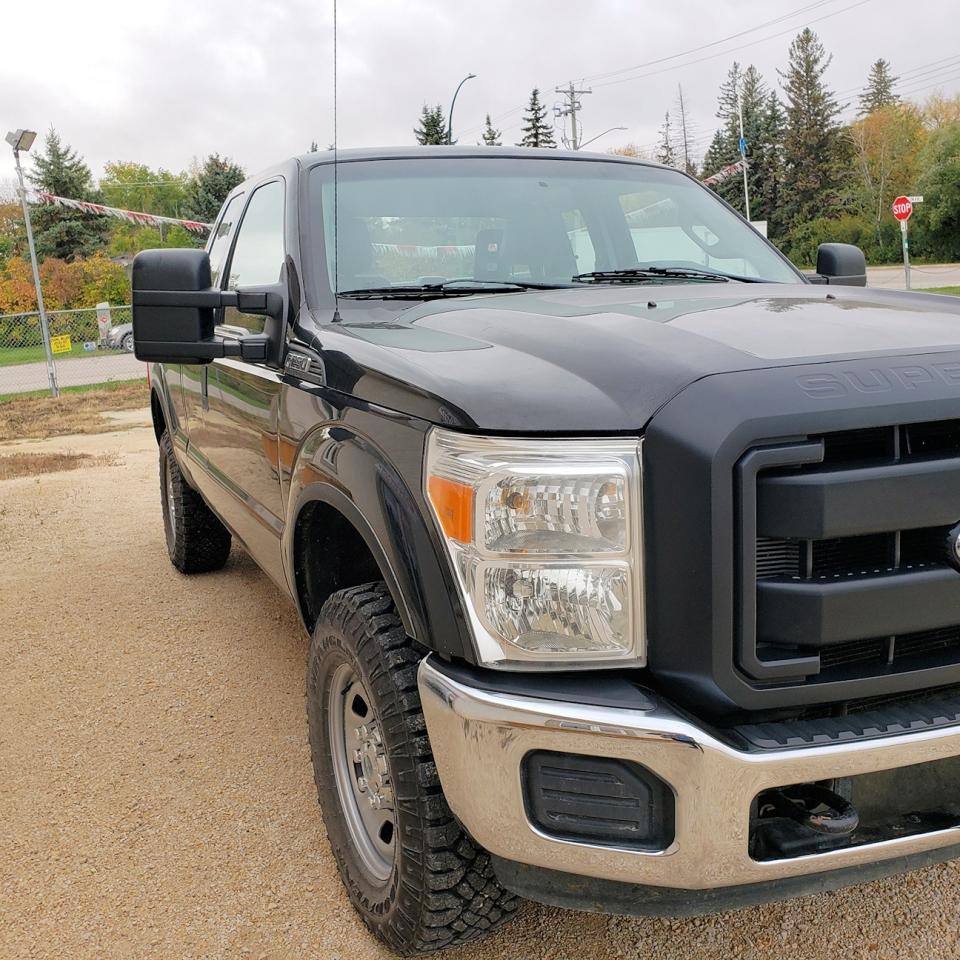 2015 Ford F-250 4WD SuperCab 158" XL - Photo #6