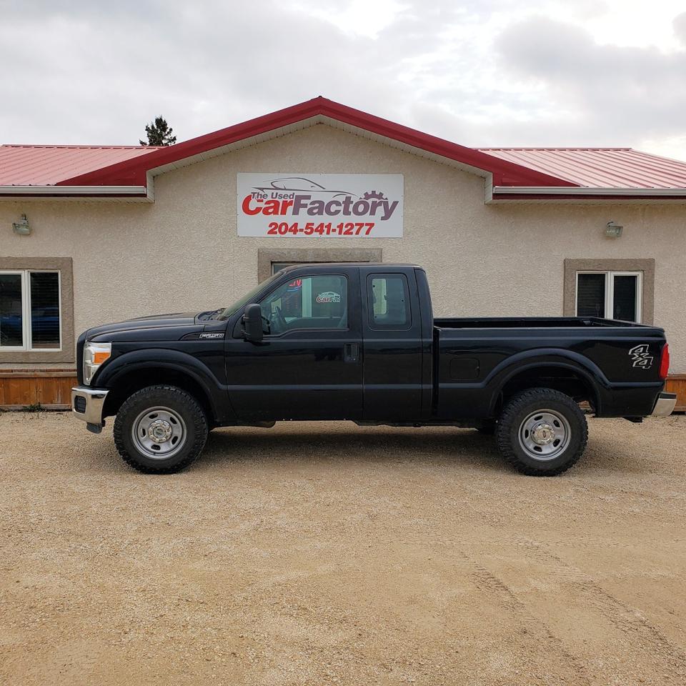 2015 Ford F-250 4WD SuperCab 158" XL - Photo #2