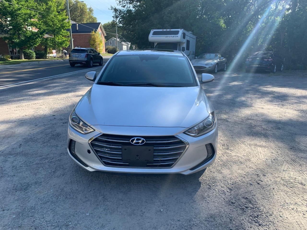 2018 Hyundai Elantra GLS - Photo #2