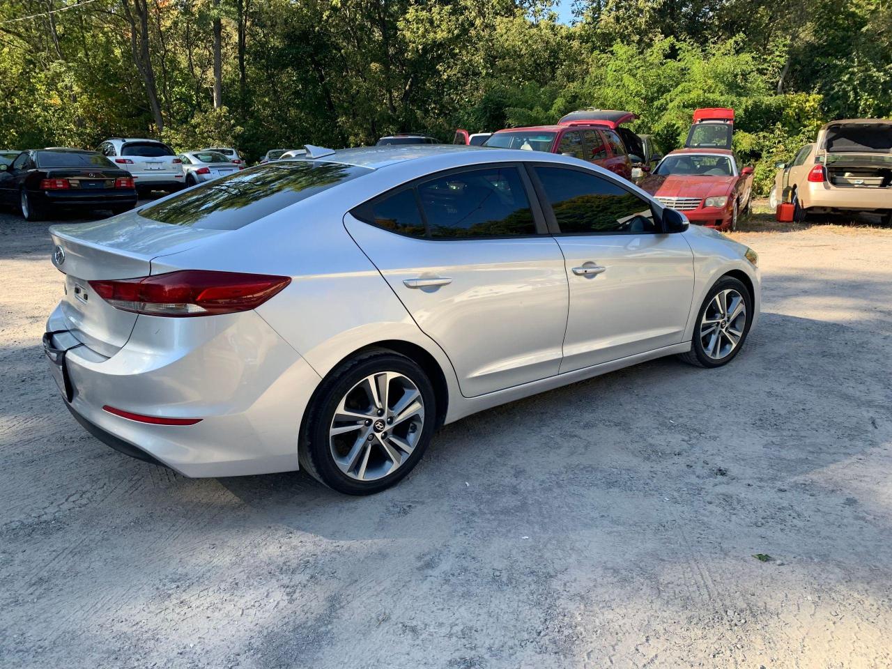 2018 Hyundai Elantra GLS - Photo #5