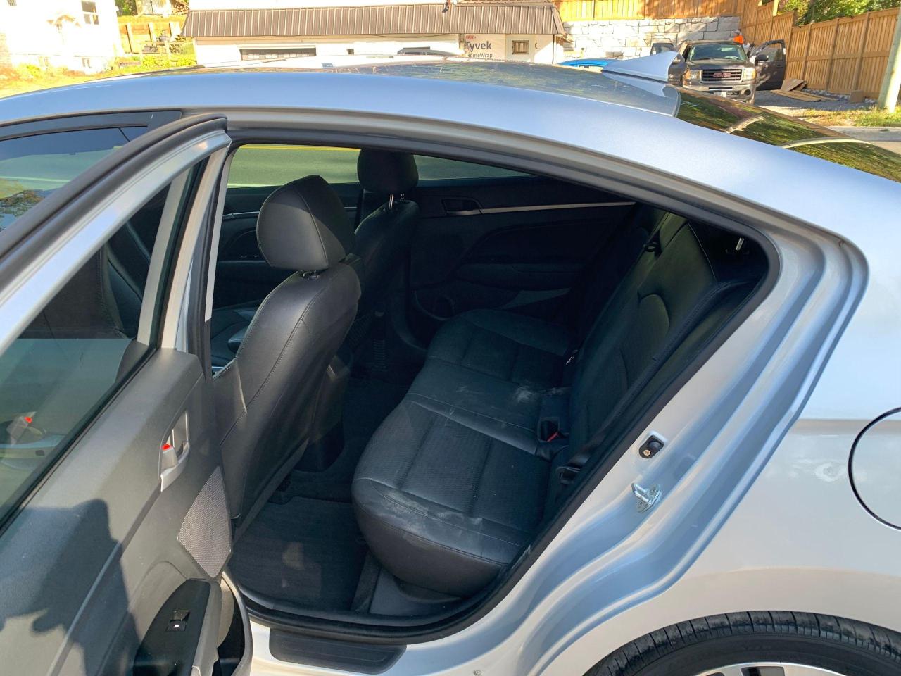 2018 Hyundai Elantra GLS - Photo #13