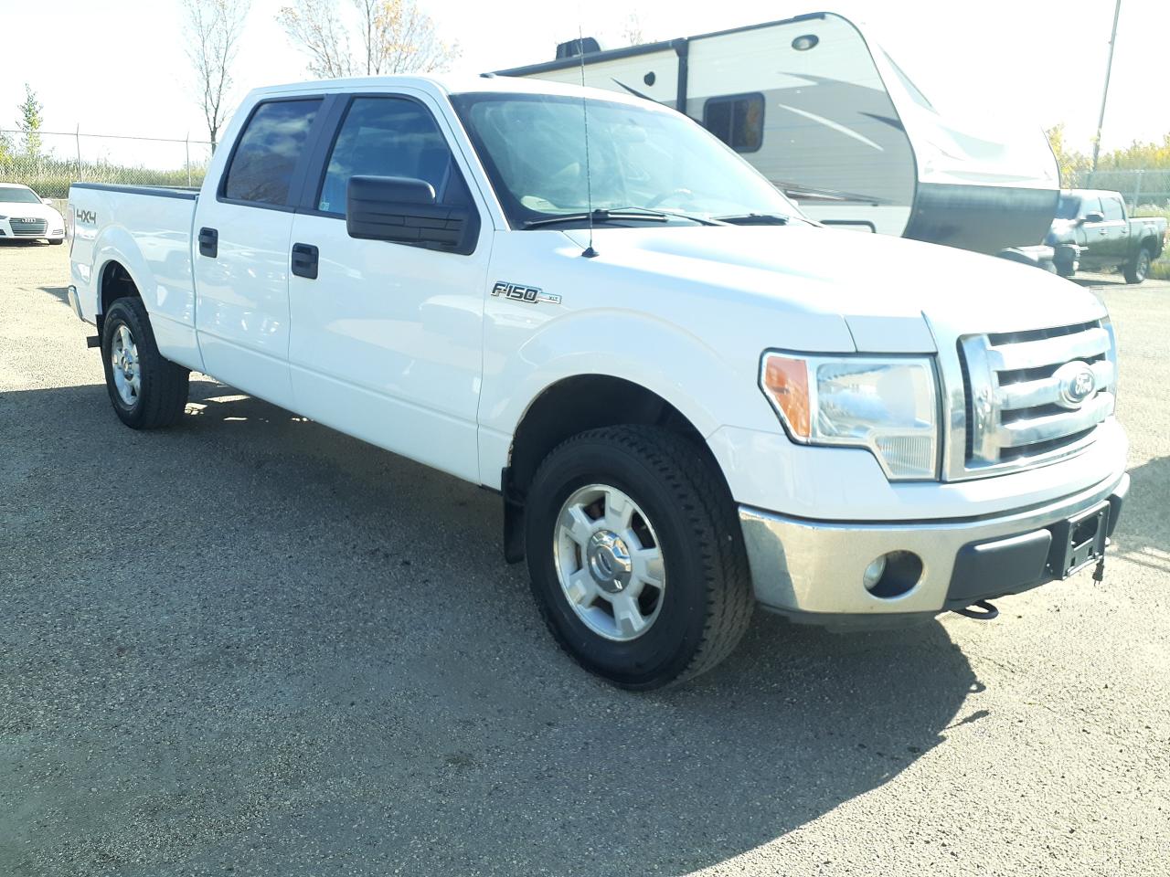 Used 2012 Ford F-150 XLT Crewcab 4x4 tow package for sale in Edmonton, AB