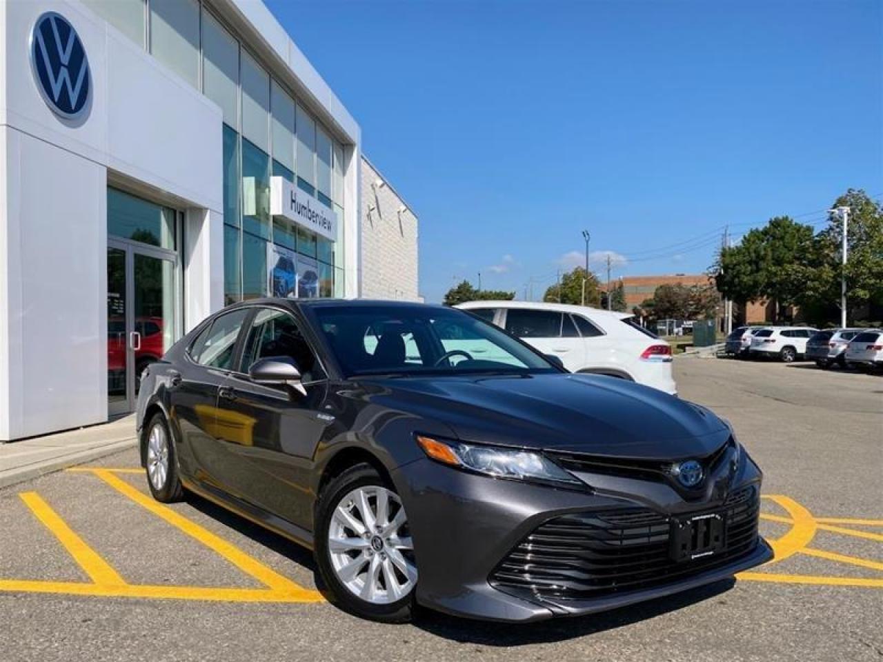 Used 2018 Toyota Camry HYBRID LE CVT for sale in Toronto, ON