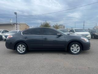 2010 Nissan Altima 2.5 SL - Photo #4