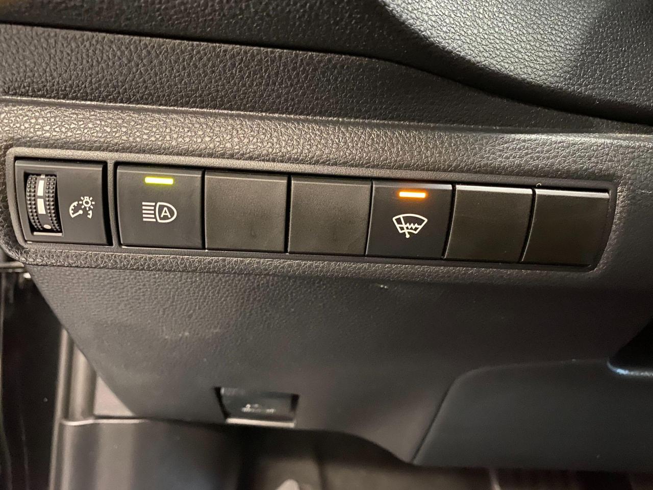 2020 Toyota Corolla LE+Adaptive Cruise+Heated Seats+CLEAN CARFAX - Photo #41