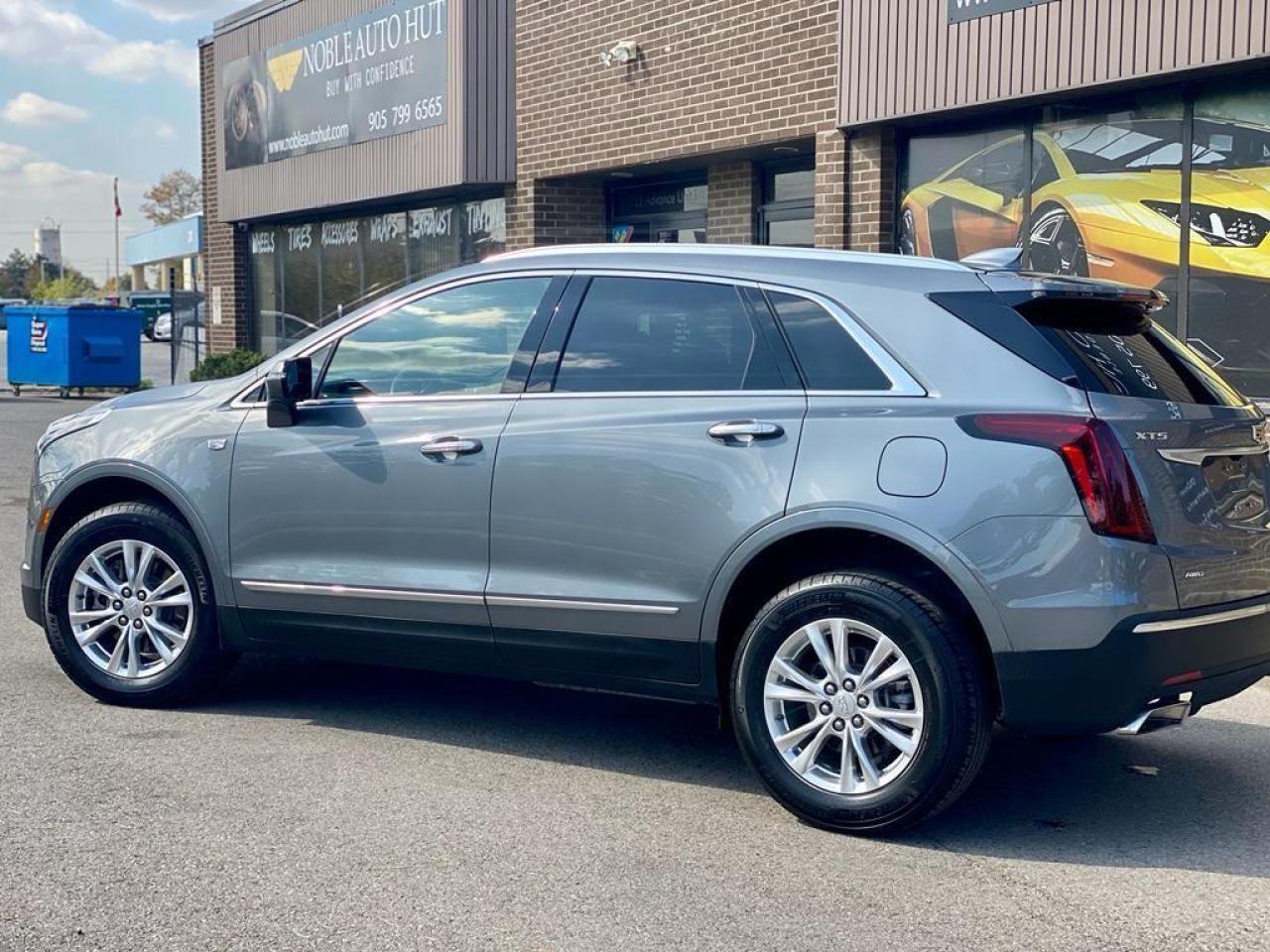 2022 Cadillac XT5 AWD Luxury Photo3