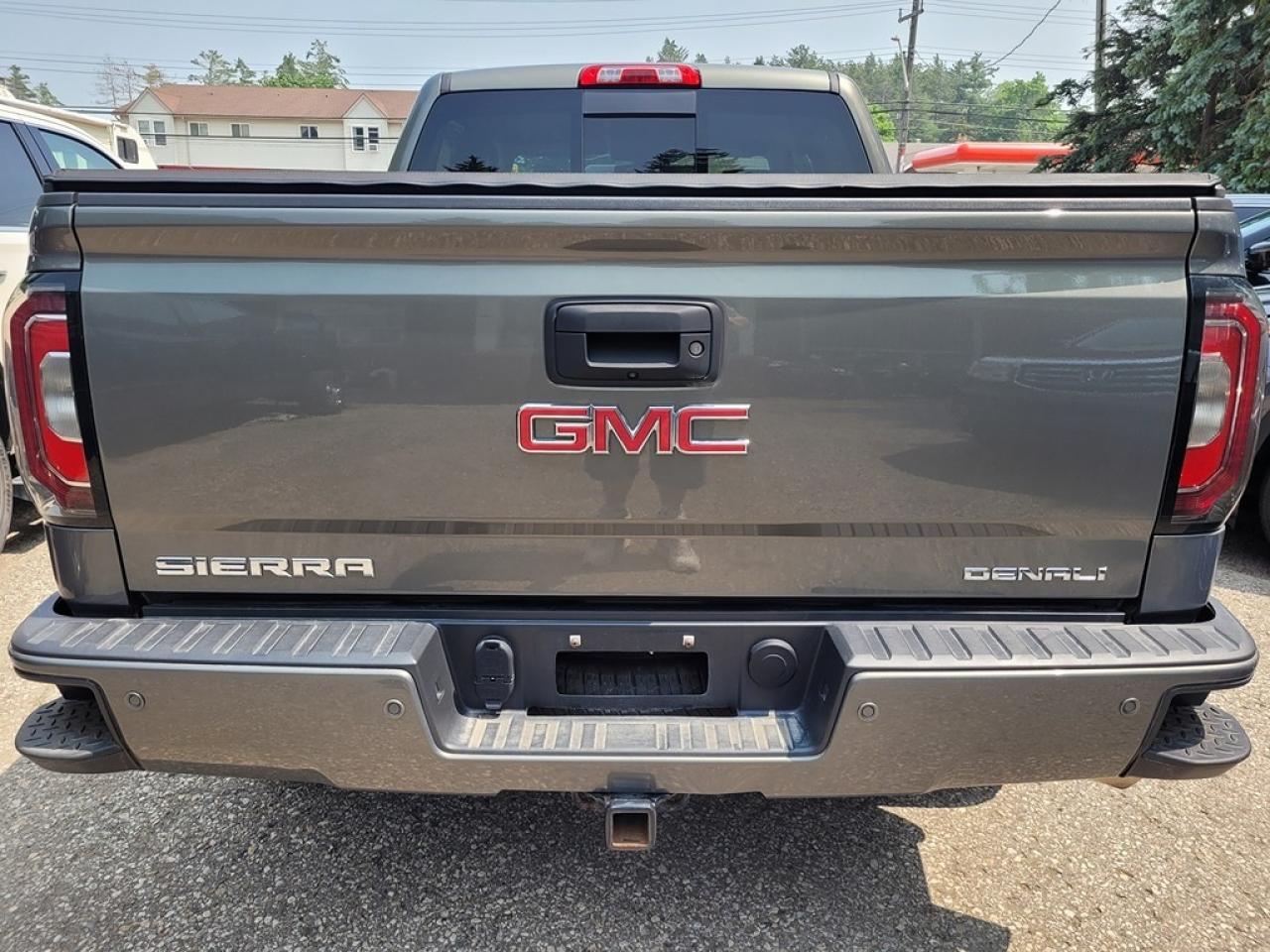 2018 GMC Sierra 1500 4WD CREW CAB 143.5" DENALI - Photo #4