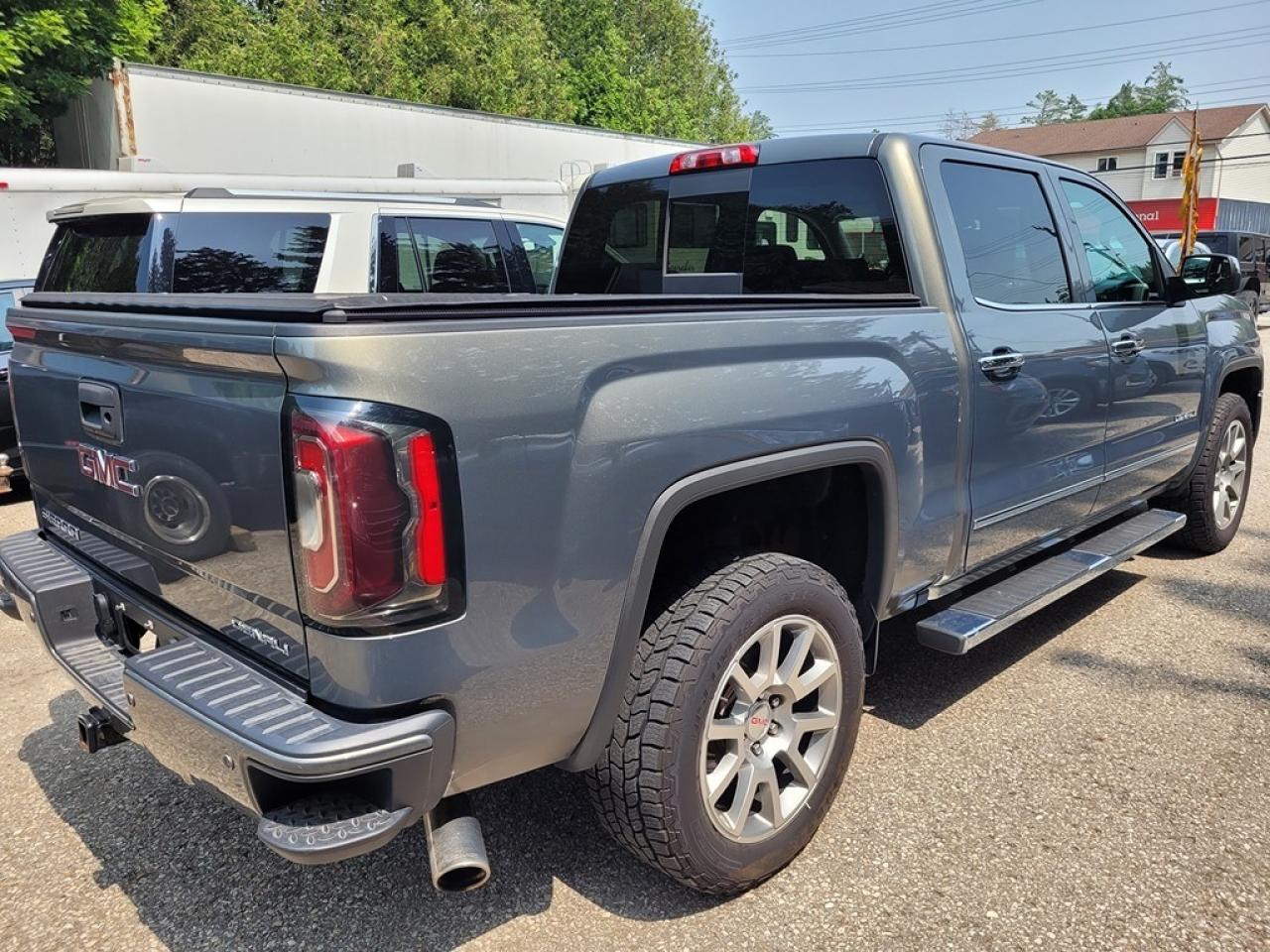 2018 GMC Sierra 1500 4WD CREW CAB 143.5" DENALI - Photo #3