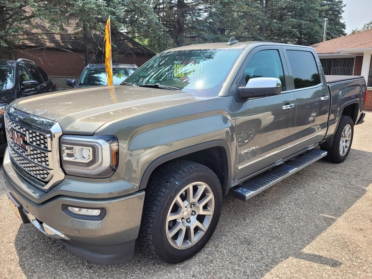 2018 GMC Sierra 1500 4WD CREW CAB 143.5" DENALI