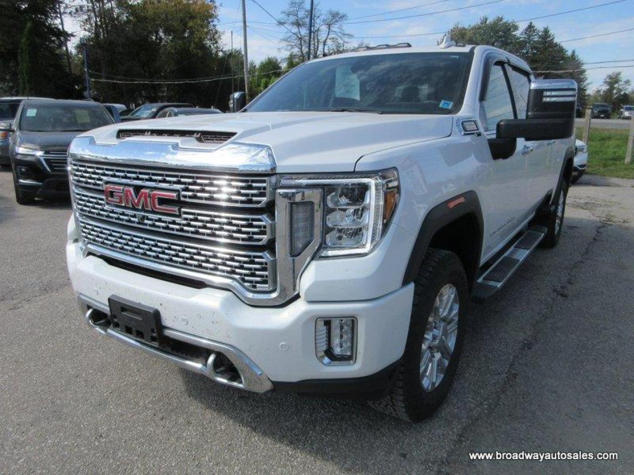 Used 2023 GMC Sierra 2500 3/4 TON DENALI-MODEL 5 PASSENGER 6.6L - DURAMAX.. 4X4.. CREW-CAB.. 6.6-BOX.. NAVIGATION.. POWER MIRRORS.. POWER SUNROOF.. LEATHER.. HEATED/AC SEATS.. for sale in Bradford, ON