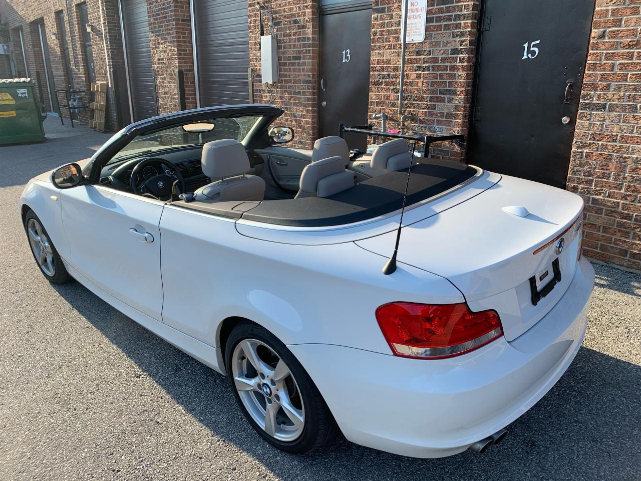 2012 BMW 1 Series 2dr Cabriolet 128i-CONVERTIBLE - Photo #13
