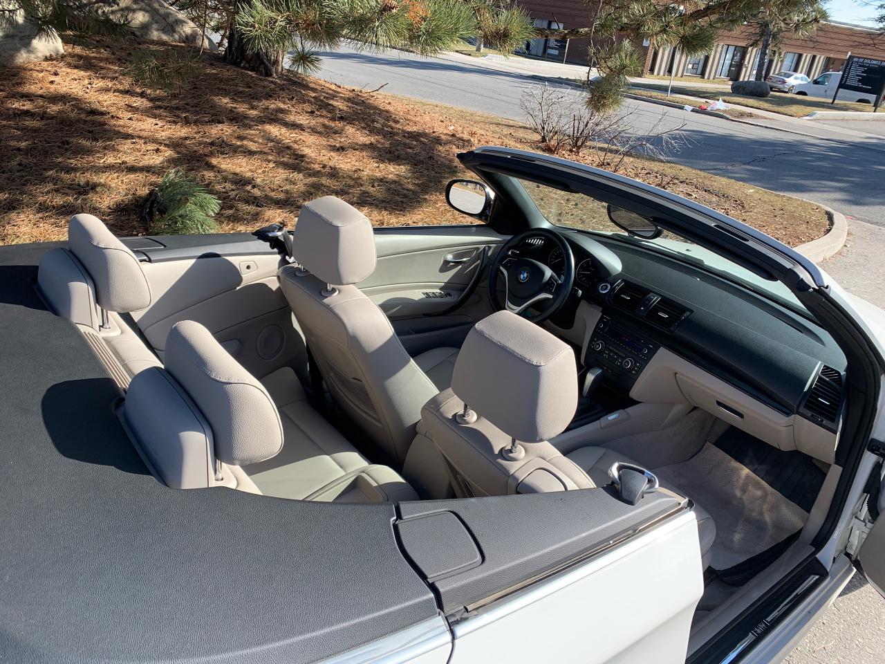2012 BMW 1 Series 2dr Cabriolet 128i-CONVERTIBLE -1  LOCAL OWNER!! - Photo #8