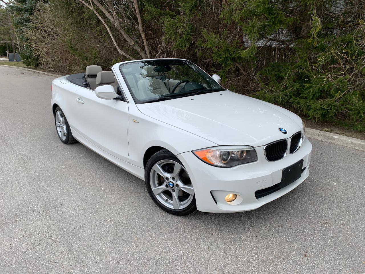 2012 BMW 1 Series 2dr Cabriolet 128i-CONVERTIBLE -1  LOCAL OWNER!! - Photo #1