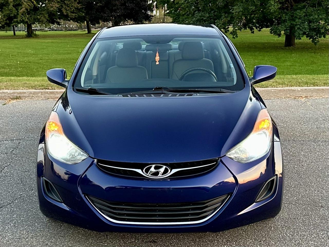 2013 Hyundai Elantra GL Photo3