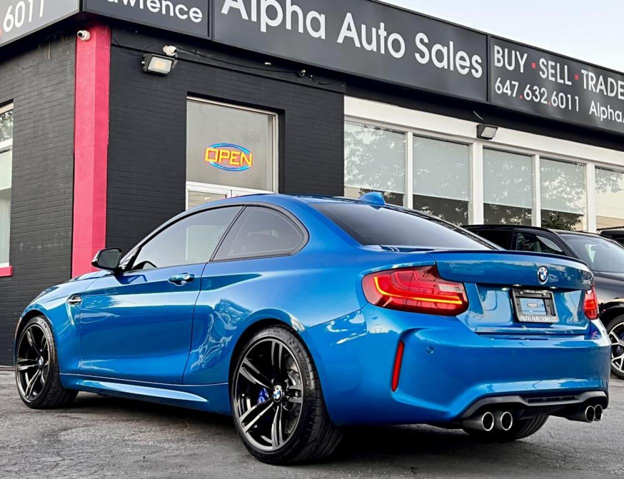2017 BMW M2 Coupe |6-Speed Manual| Photo2