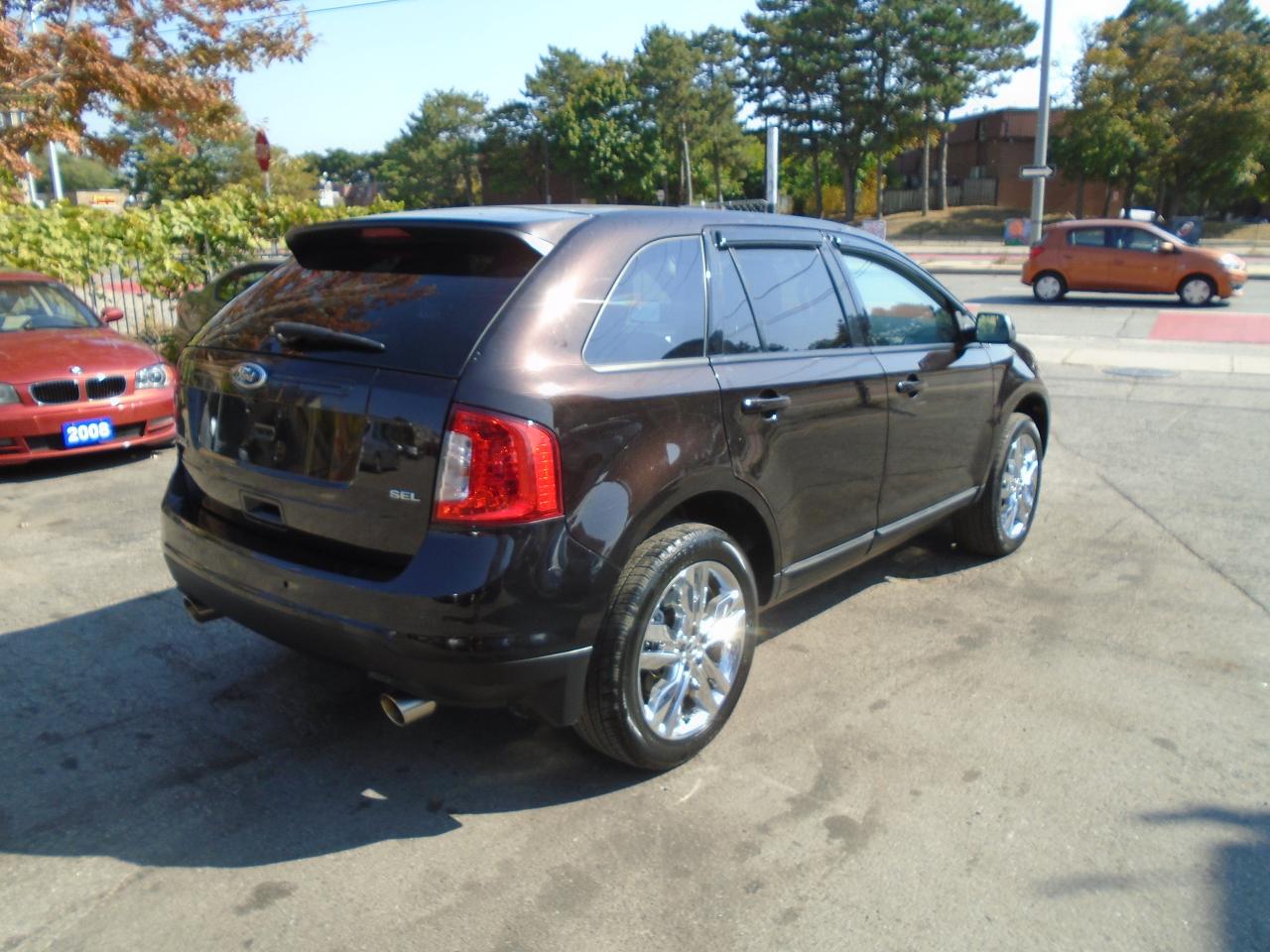 2013 Ford Edge SEL / LEATHER / ROOF / ALLOYS / HEATED SEAT /MINT - Photo #5