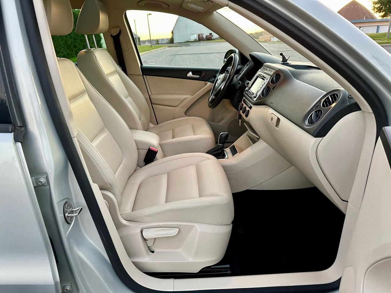 2014 Volkswagen Tiguan COMFORTLINE - Photo #9