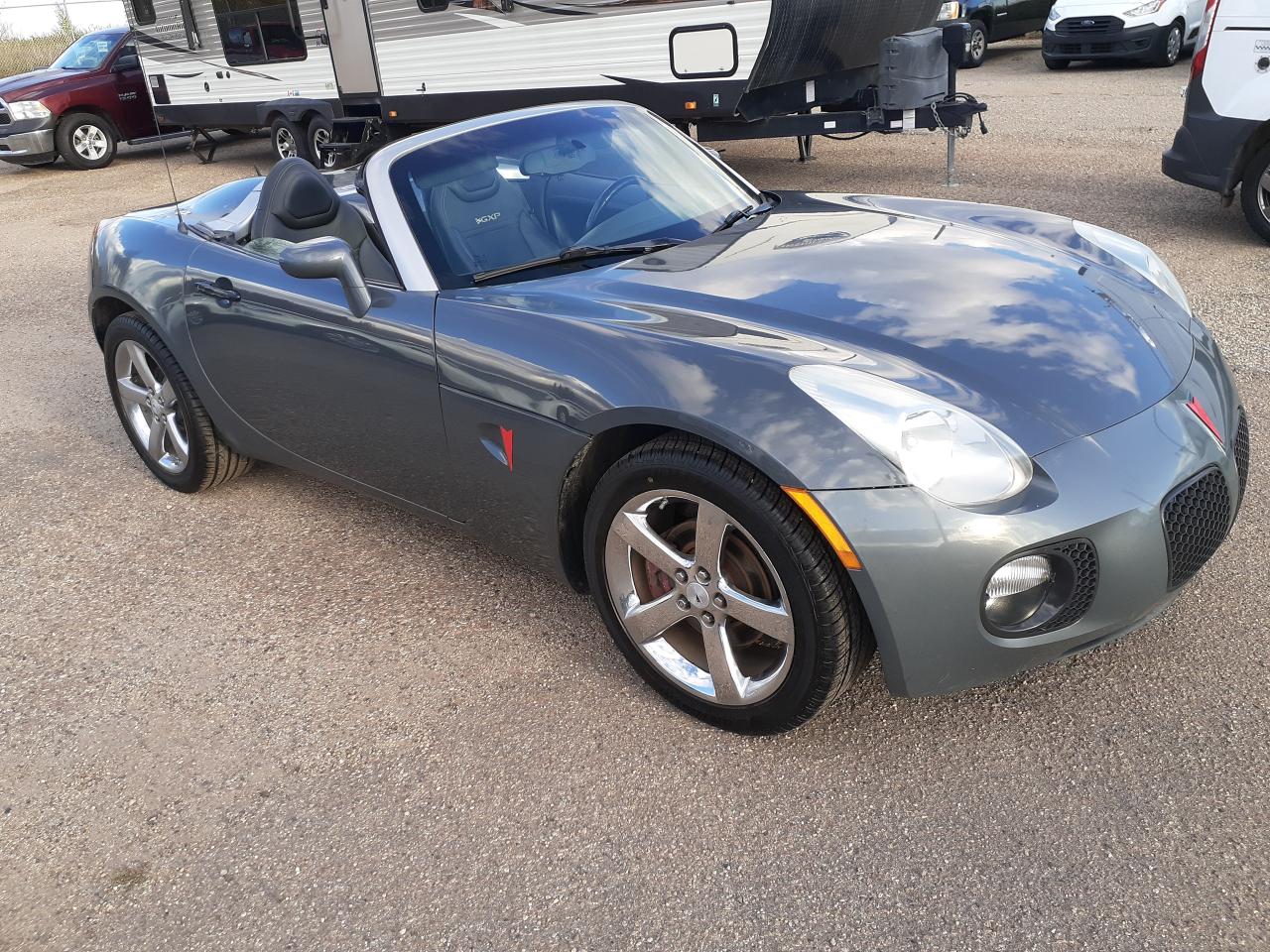 2008 Pontiac Solstice GXP Convertible, Leather - Photo #21