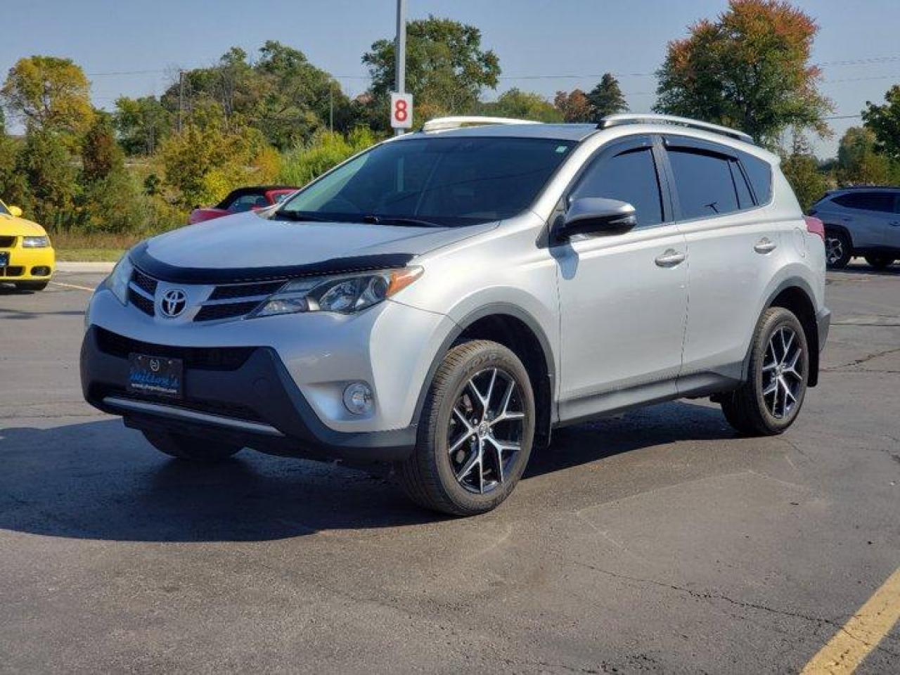 Used 2015 Toyota RAV4 XLE AWD - Sunroof, Heated Seats, Reverse Camera, Keyless Entry, Alloy Wheels & More! for sale in Guelph, ON