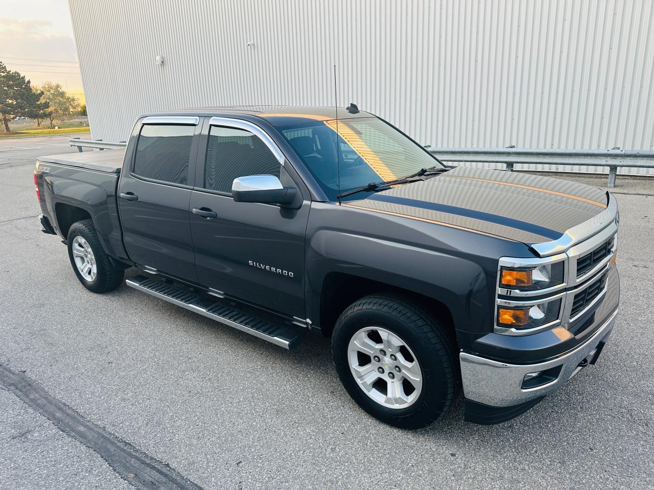 Used 2014 Chevrolet Silverado 1500 CREW CAB 2LT Z 71 SHORT BOX for sale in Mississauga, ON