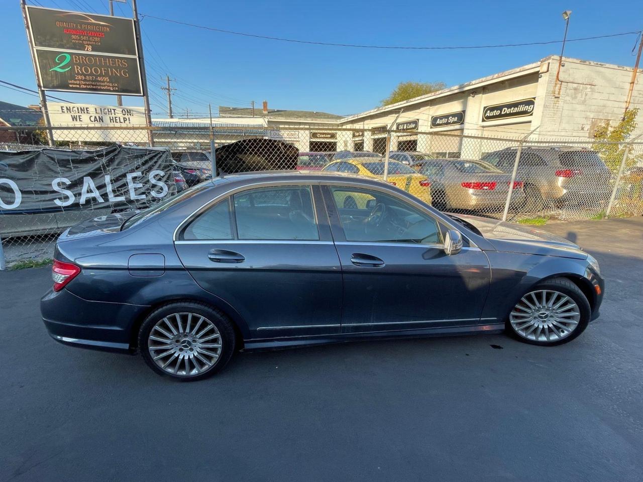 2010 Mercedes-Benz C-Class C250 4MATIC *AWD, SUNROOF, HEATED LEATHER SEATS* - Photo #4