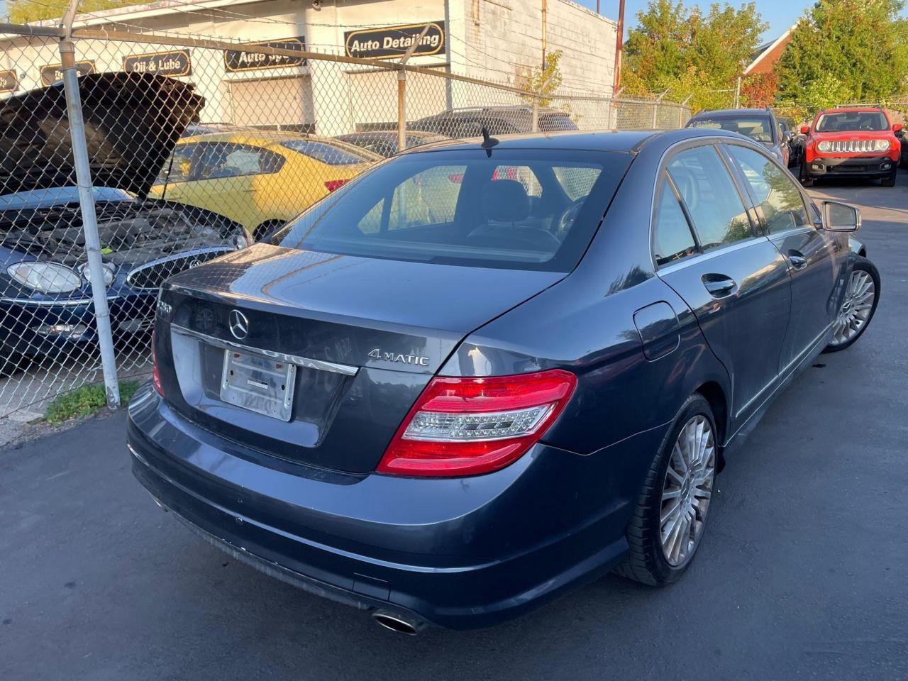 2010 Mercedes-Benz C-Class C250 4MATIC *AWD, SUNROOF, HEATED LEATHER SEATS* - Photo #5