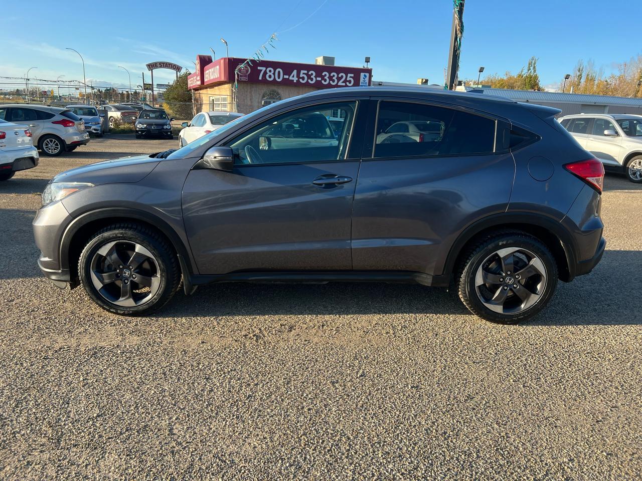 2018 Honda HR-V EX-L Navi AWD, Leather, Sun Roof, Lane Assist + - Photo #3