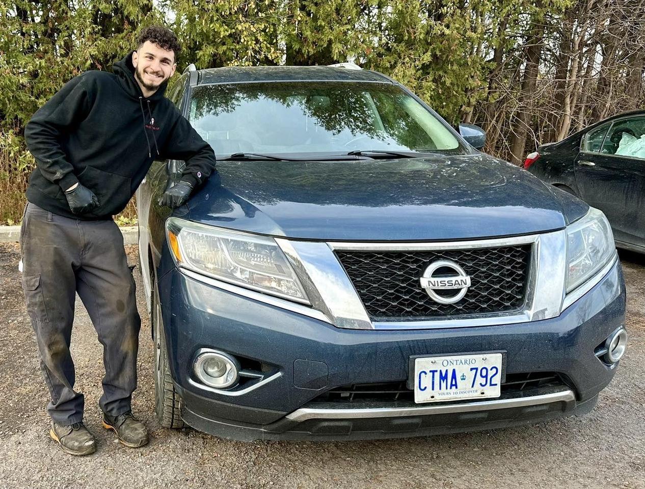2014 Nissan Pathfinder 7 Seats - Safety Certified - Photo #1