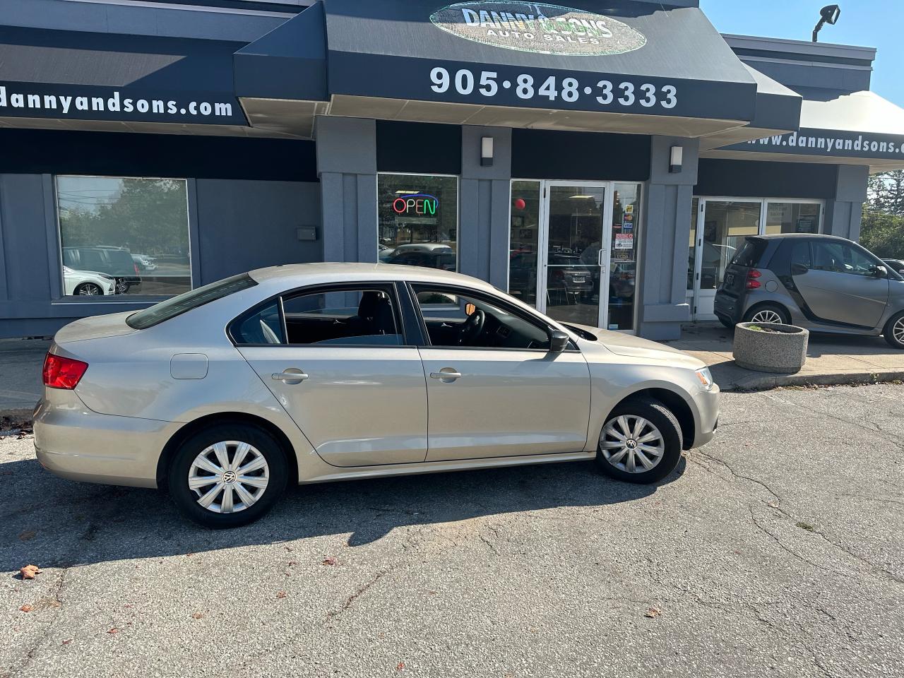 Used 2013 Volkswagen Jetta Trendline for sale in Mississauga, ON