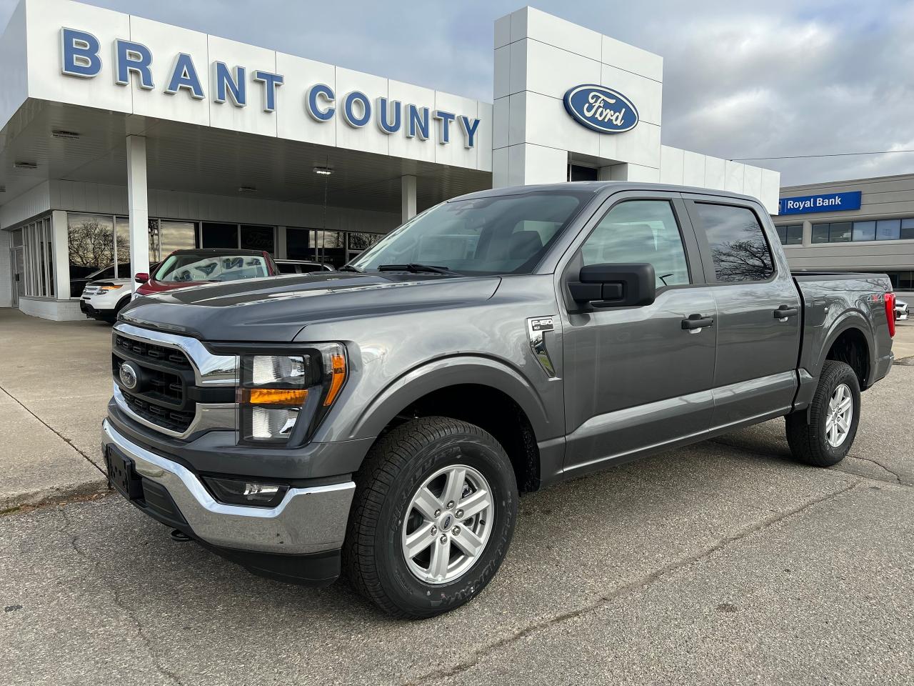 New 2023 Ford F-150 XLT 4WD SUPERCREW 5.5' BOX for sale in Brantford, ON
