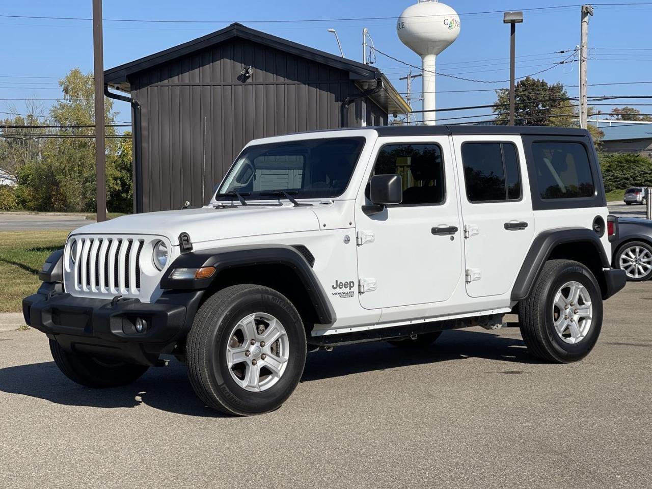 Used 2019 Jeep Wrangler Unlimited Sport 2 Tops for sale in Gananoque, ON
