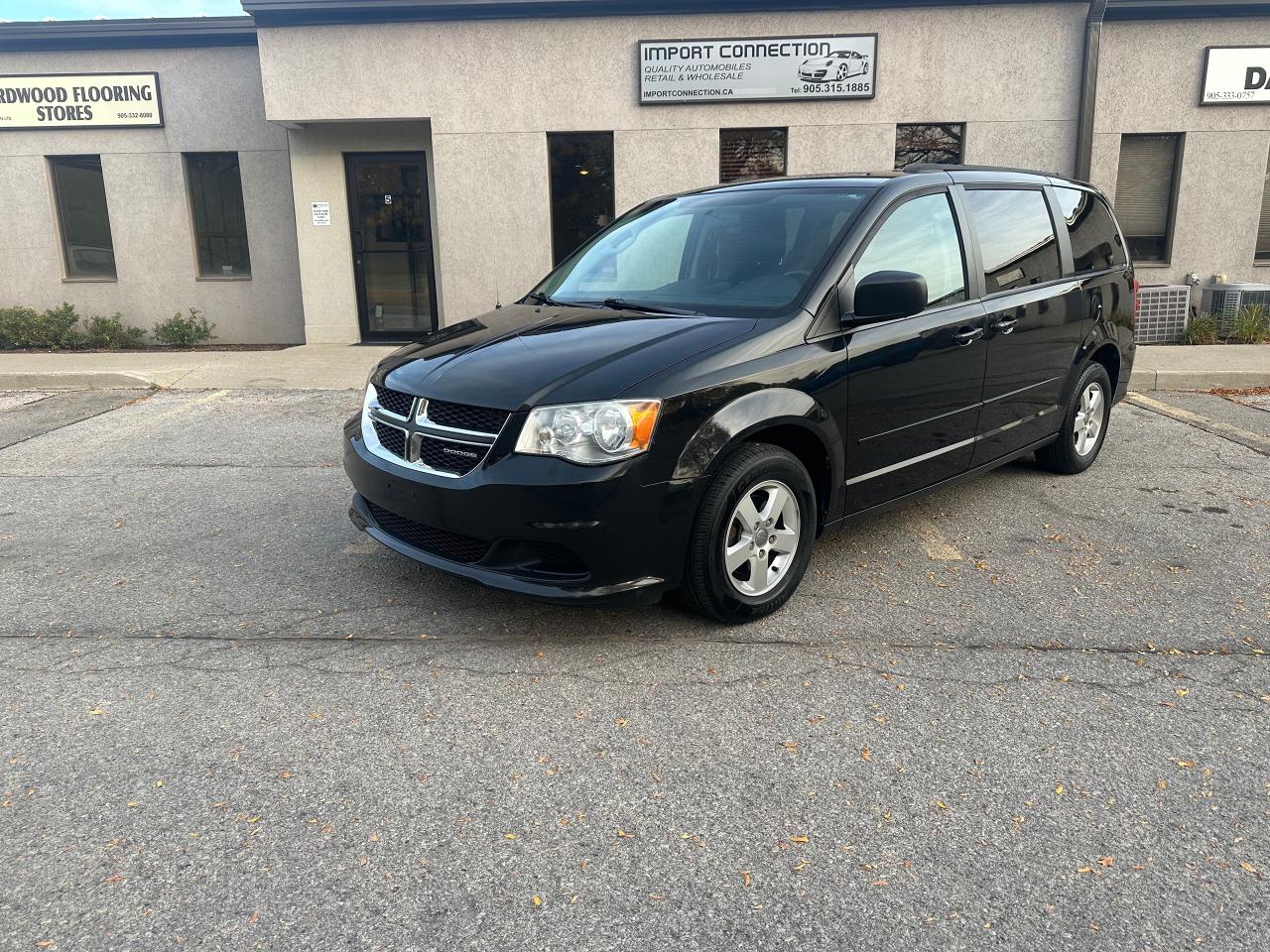 2012 Dodge Grand Caravan SXT,STOW&GO,VERY CLEAN,NO RUST..CERTIFIED !