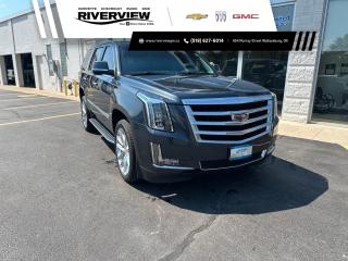 Used 2019 Cadillac Escalade Luxury NEW TIRES & BRAKES! | SUNROOF | TRAILERING PACKAGE | HEATED & COOLED SEATS | NAVIGATION SYSTEM for sale in Wallaceburg, ON