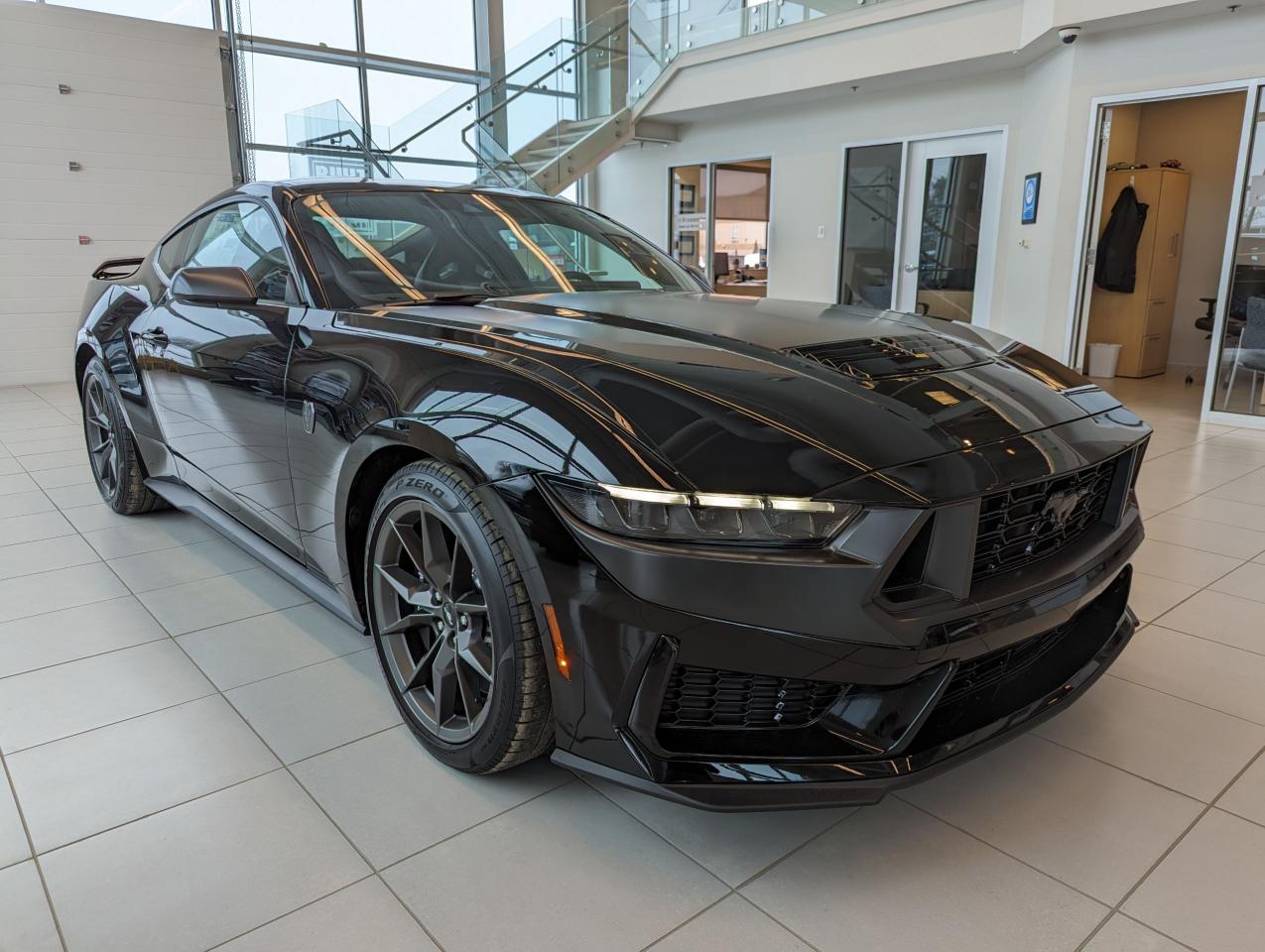 2024 Ford Mustang Dark Horse Photo3