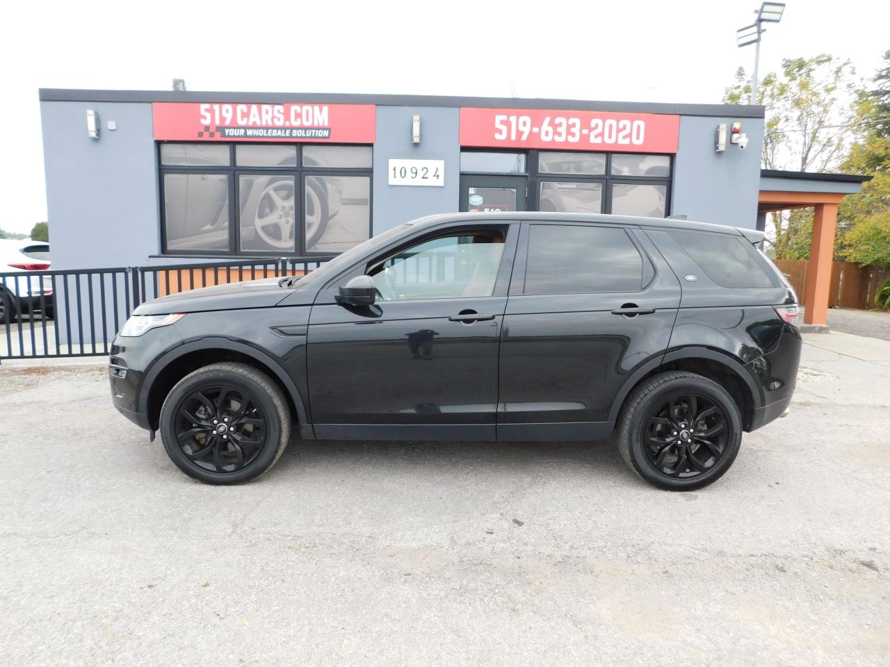 2019 Land Rover Discovery Sport | Leather | Navigation | Sunroof | Rear TVS - Photo #1