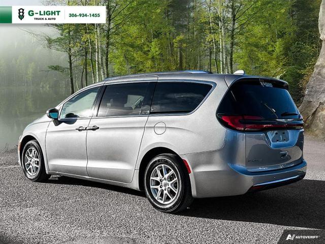 2021 Chrysler Pacifica Touring-L Photo5