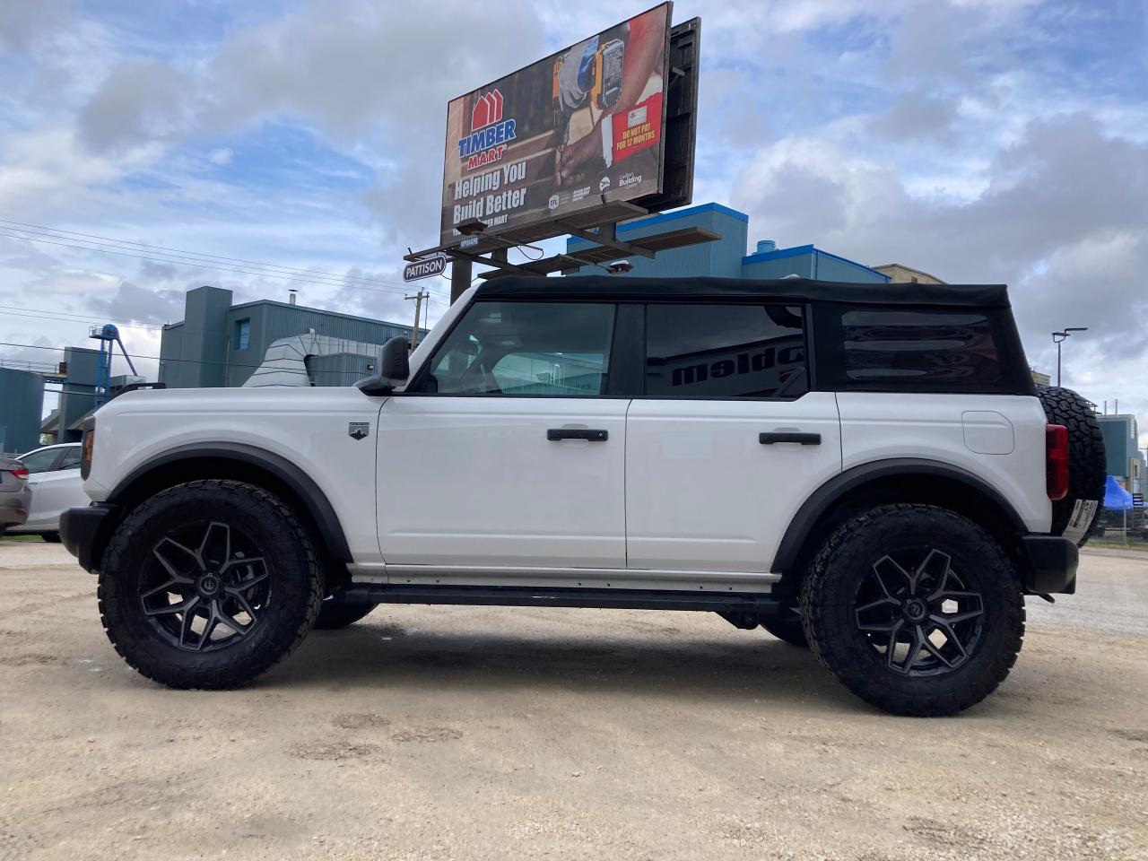 2022 Ford Bronco Big Bend - Photo #5