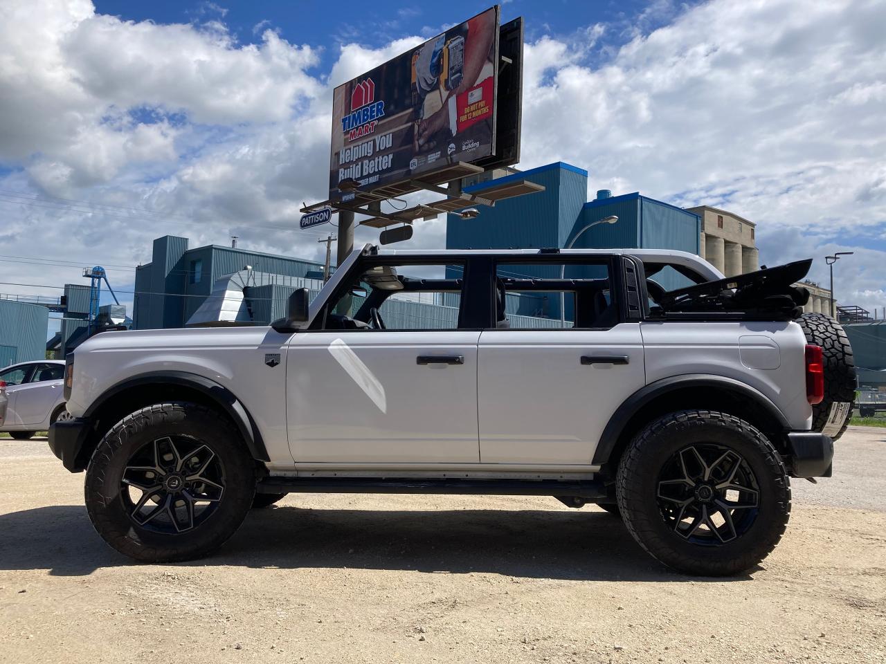 2022 Ford Bronco Big Bend - Photo #6