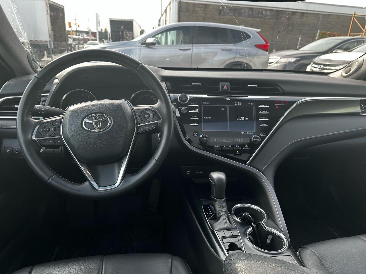 2018 Toyota Camry XSE - Photo #11
