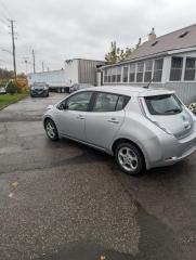 2012 Nissan Leaf SV - Photo #4