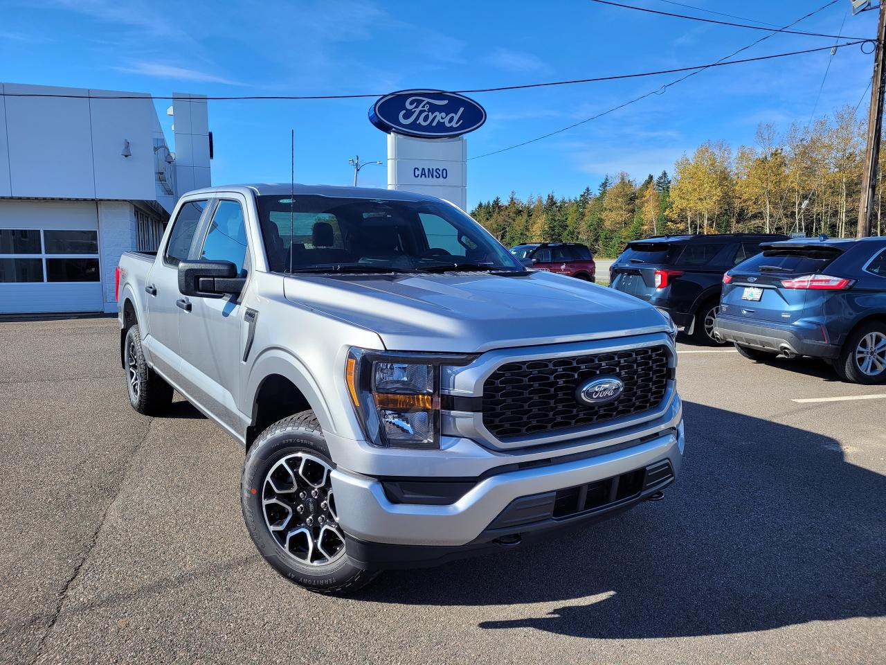 2023 Ford F-150 XL 4WD SuperCrew 5.5' Box Photo0