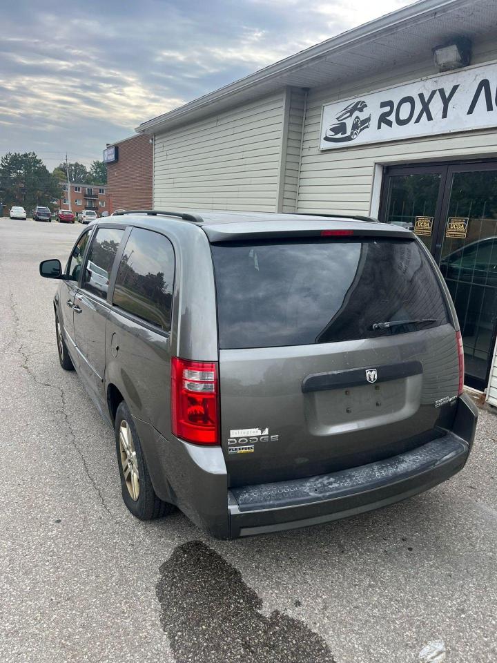 2010 Dodge Grand Caravan SE (Certified) - Photo #4