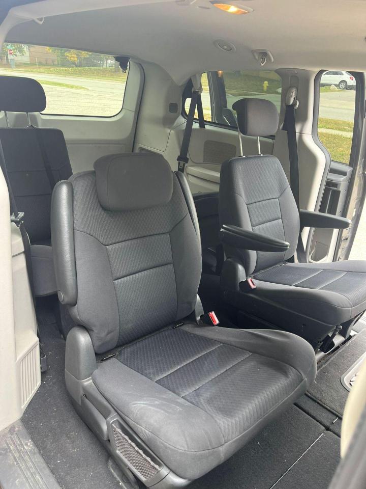 2010 Dodge Grand Caravan SE (Certified) - Photo #8
