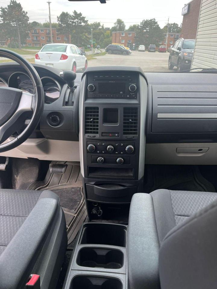 2010 Dodge Grand Caravan SE (Certified) - Photo #10