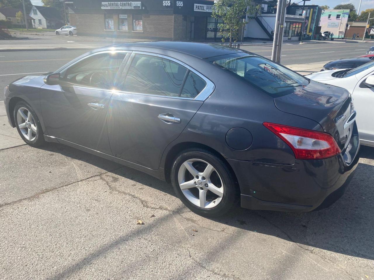 2010 Nissan Maxima 3.5 S 4dr Sdn V6 CVT - Photo #3