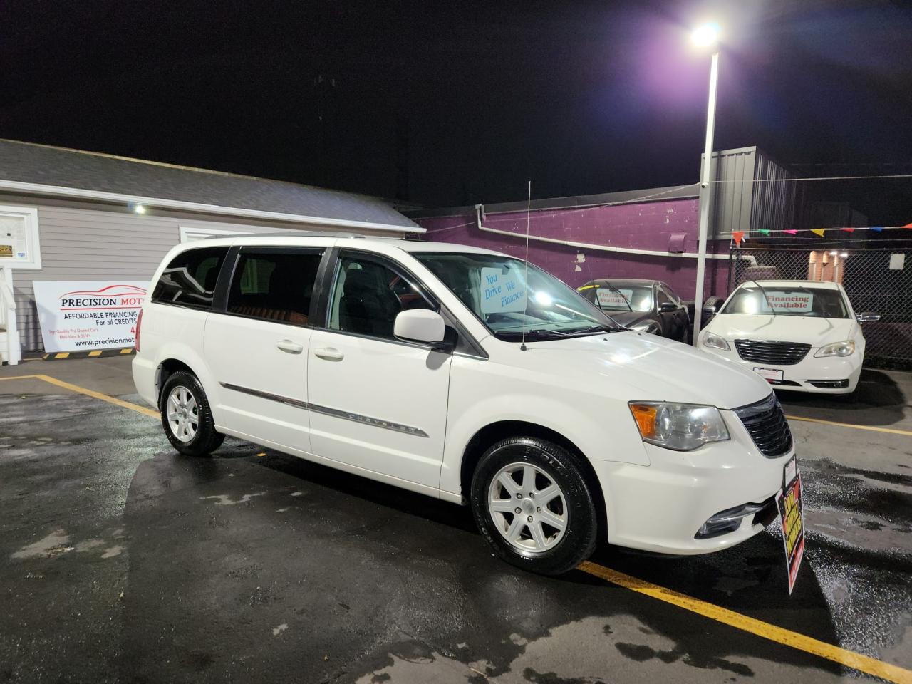 2011 Chrysler Town & Country 